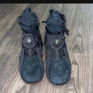 Men's Reebok shoes size 10